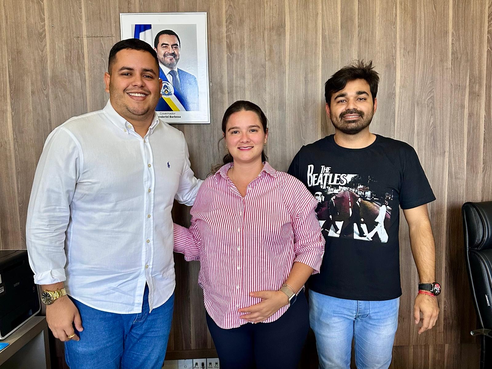 Prefeita Thaynara de Melo se reúne com presidente da ATR para tratar sobre a volta do funcionamento regular da rodoviária de Alvorada