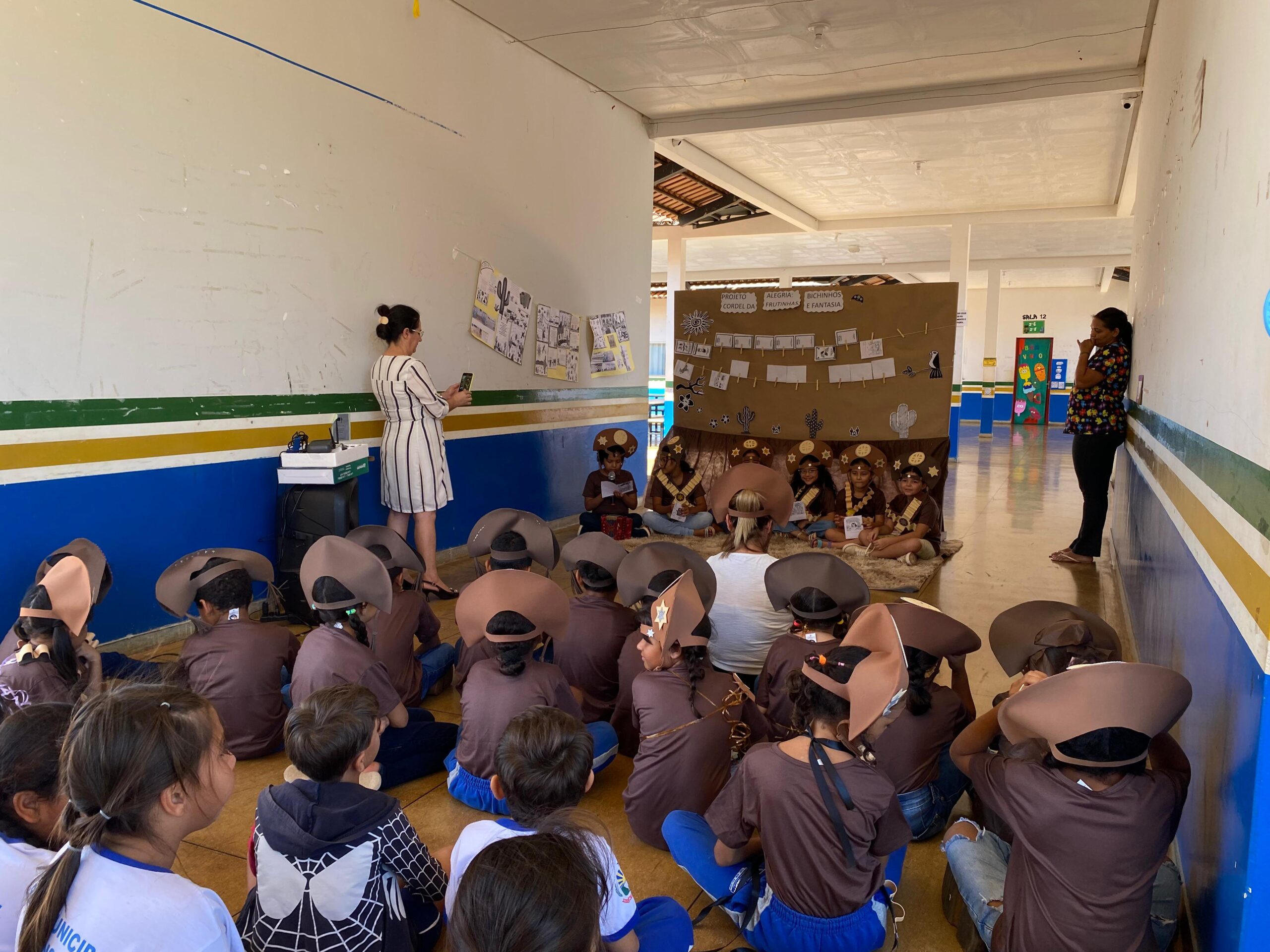 Alunos da Escola Municipal de Alvorada brilham em projeto de Literatura de Cordel